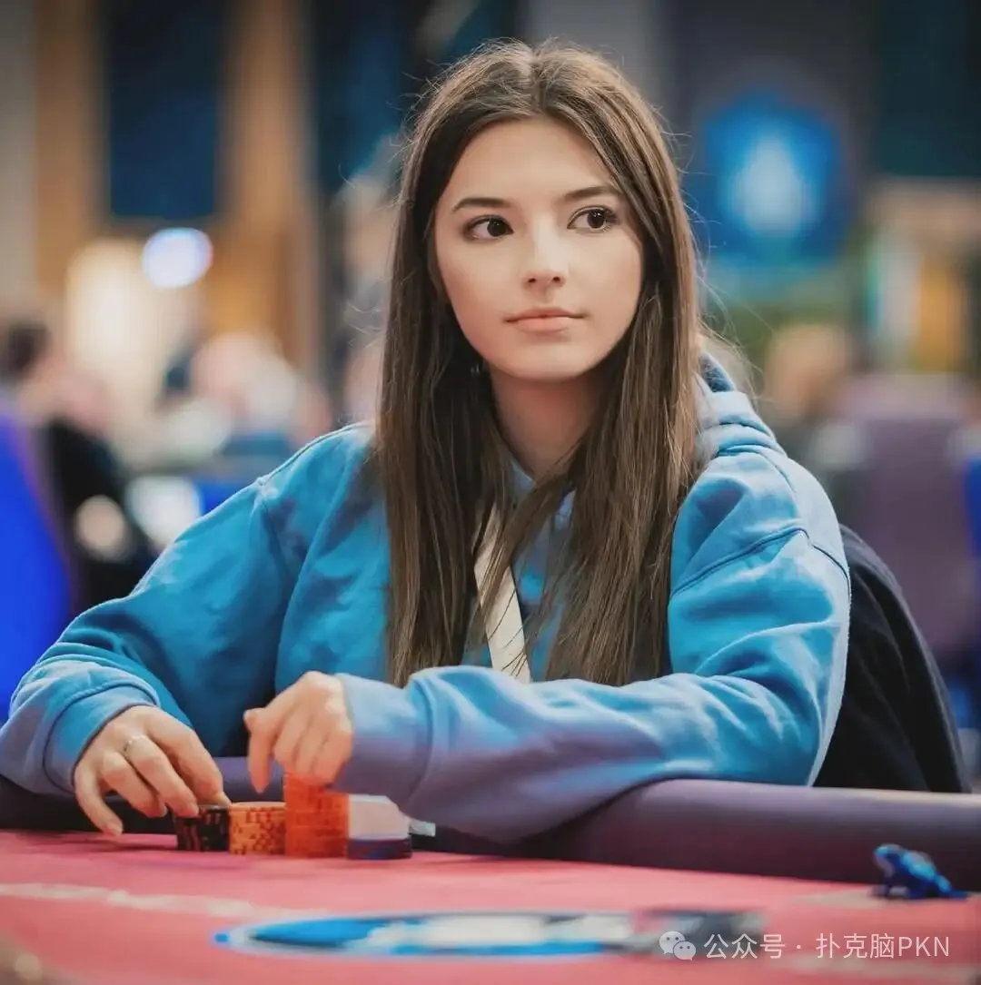 【微扑克】从《英雄联盟》主播到职业牌手：Leah Hauer冲击WSOP金手链